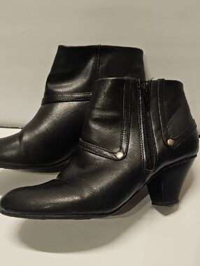 LIFE STRIDE SOFT SYSTEM WOMEN'S BLACK SIDE ZIP ANKLE BOOTS SZ 8